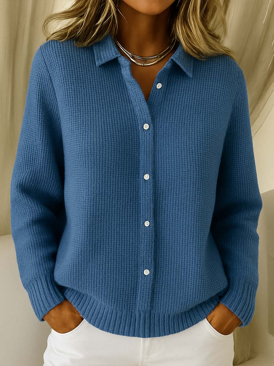SERENA – Klassische Damen-Strickjacke mit Knöpfen